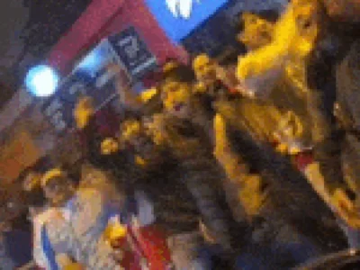 Paraguai vence Alemanha nos pênaltis e torcida invade ruas na fronteira