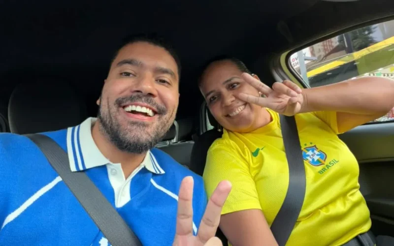 Motoristas de app vivem correria na estreia da Copa
