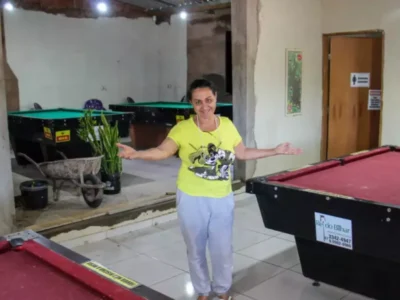 Cozinheira vende carro para criar bar e fatura até as 2h