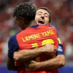 Espanha e Japão goleiam por 4 a 0 e lideram grupos na Copa