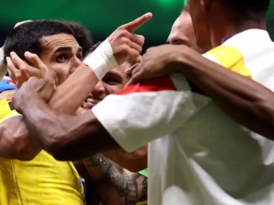 Colômbia vence Congo com gol de Muñoz e garante vaga
