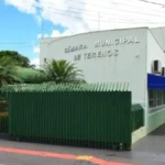 Câmara de Terenos evita opinar sobre volta de prefeito afastado