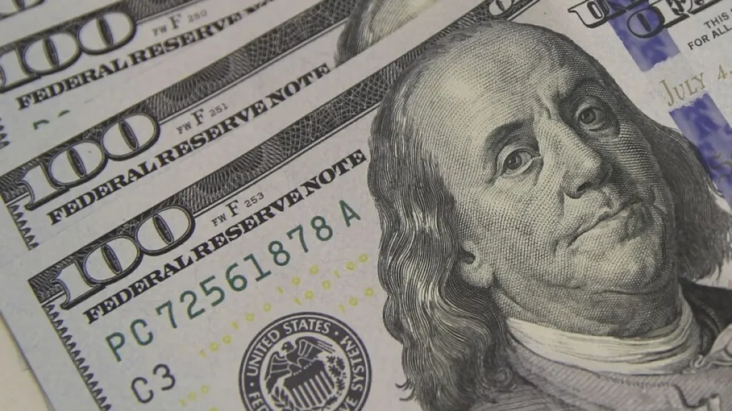 Dólar recua a R$ 5,17 com trégua no Oriente Médio