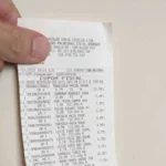 CPF na nota pode render R$ 300 mil em sorteio desta terça