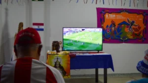 Colônia paraguaia celebra "bravura" da seleção mesmo com derrota