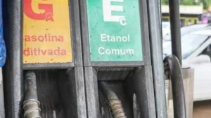 App ANP permite consultar nota de postos e denunciar combustível irregular