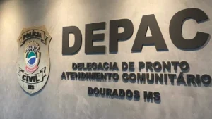 Jovem é baleado ao abrir porta para suspeito em Dourados