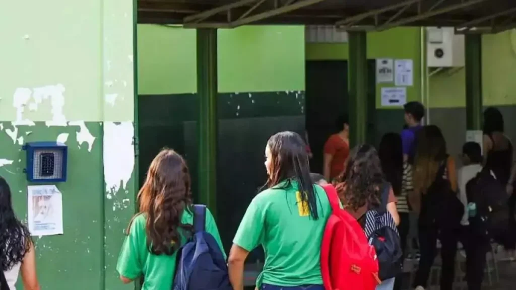 Governo convoca mais 215 estudantes para bolsa do MS Supera