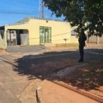 Homem é morto com 12 tiros ao se esconder em cozinha em Costa Rica