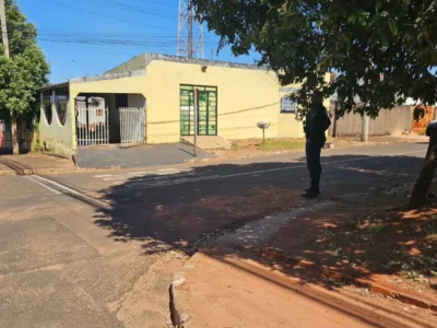 Homem é morto com 12 tiros ao se esconder em cozinha em Costa Rica