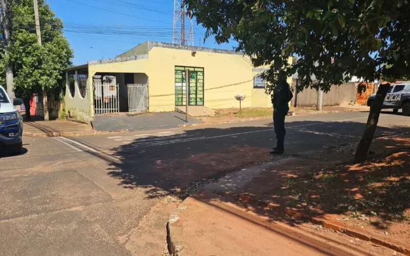 Homem é morto com 12 tiros ao se esconder em cozinha em Costa Rica