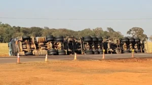 BR-436 segue bloqueada por vazamento de etanol até quinta